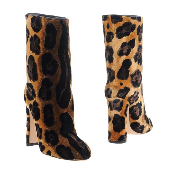 Dolce and Gabbana are Leopard Print Women's Ankel Boots - Picture 1 of 10